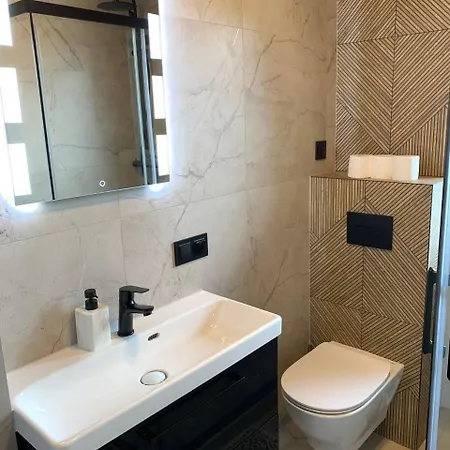 Komfortowy W Spokojnej Dzielnicy Apartman