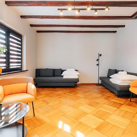 Komfortowy W Spokojnej Dzielnicy Apartmán *