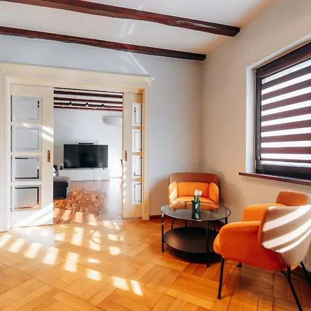 Komfortowy W Spokojnej Dzielnicy Apartmán *