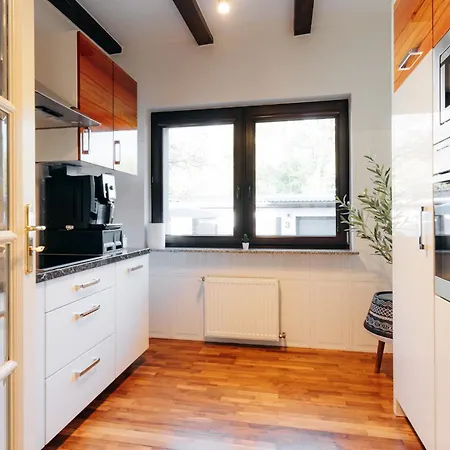 Komfortowy W Spokojnej Dzielnicy Apartmán