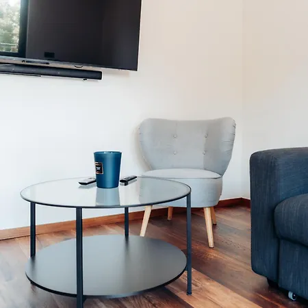 Komfortowy W Spokojnej Dzielnicy Apartament
