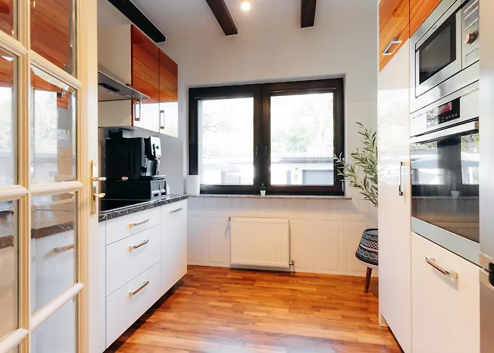 Komfortowy W Spokojnej Dzielnicy Appartamento