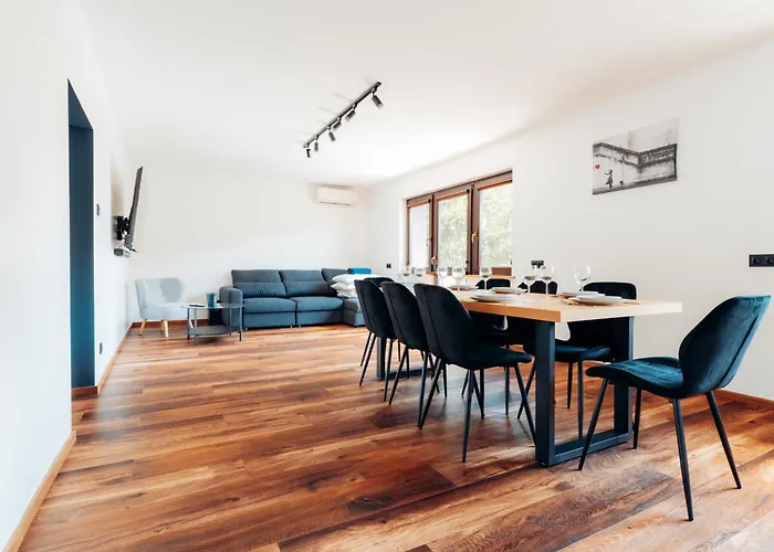 Appartamento Komfortowy W Spokojnej Dzielnicy